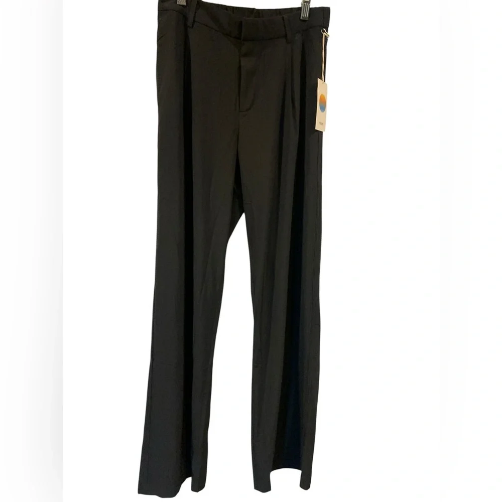 NWT Vuori Villa trouser BLACK Size S - Picture 1 of 4